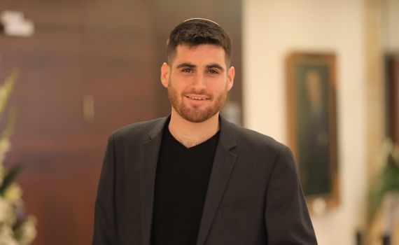 ברנז'ה: העיתונאי הסרוג מצטרף לעלון השבת הפופולרי