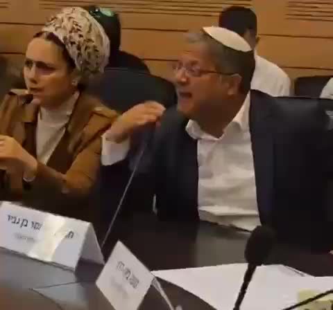 מהומה בכנסת: עימות בין השר בן גביר ואלמוג כהן לעופר כסיף