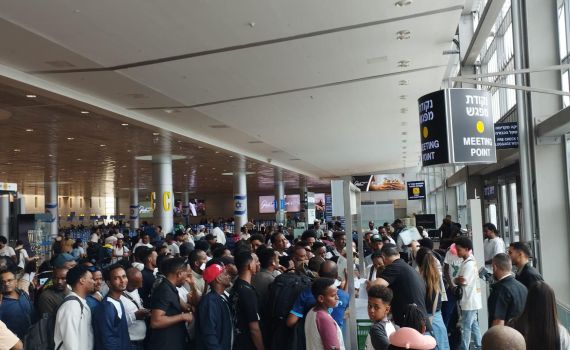 עזיבה מרצון: למעלה מ-300 אריתראים הוטסו מישראל לקנדה