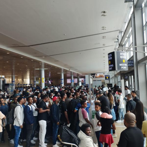 עזיבה מרצון: למעלה מ-300 אריתראים הוטסו מישראל לקנדה