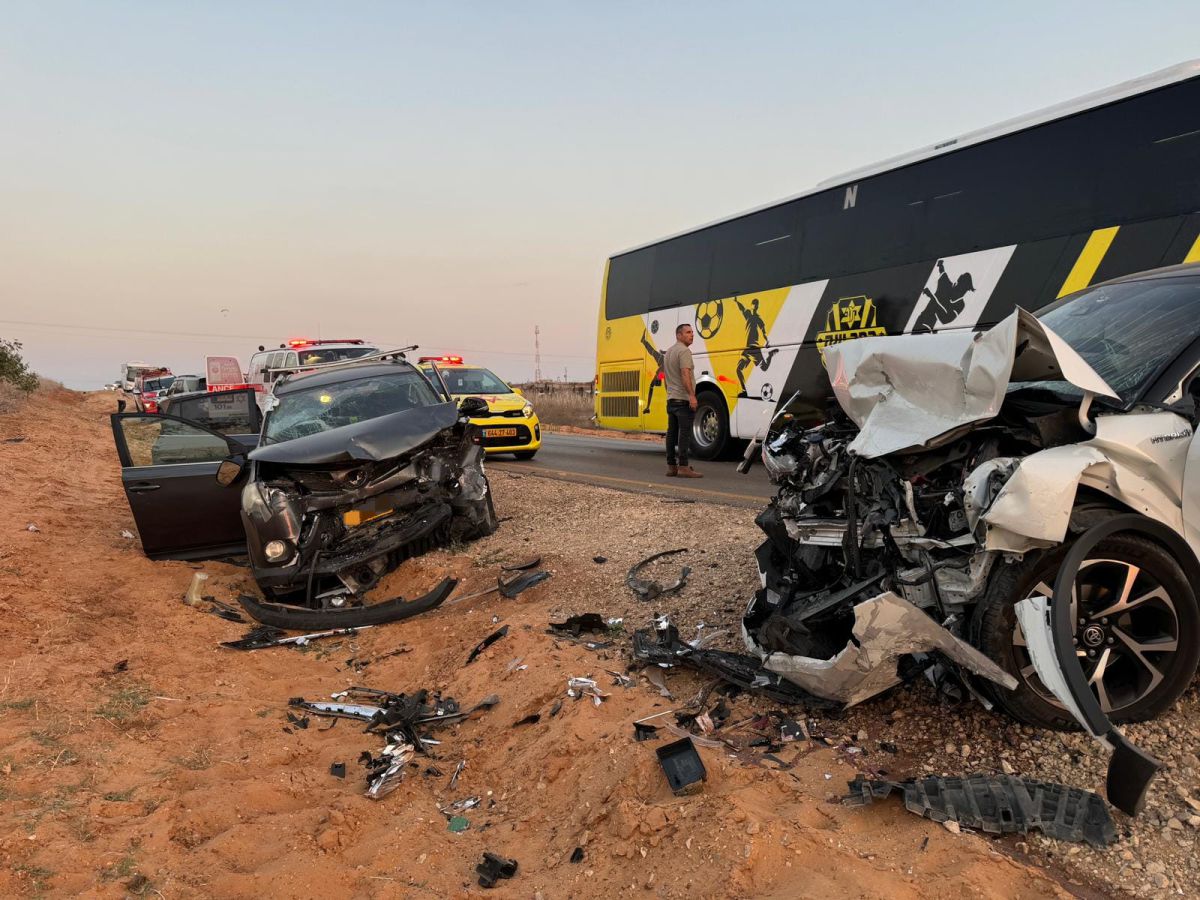 3 פצועים בתאונה בקרית שלמה, בהן אחת במצב קשה