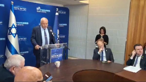 ליברמן: ההשתלחויות נגד נתניהו בלתי מתקבלות על הדעת