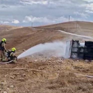 משאית גז התהפכה סמוך לרימונים: אין סכנה ליישובים הסמוכים