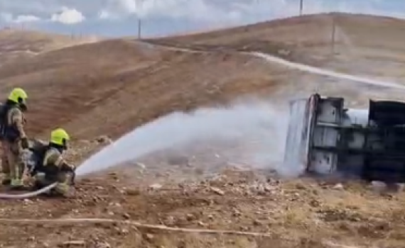 משאית גז התהפכה סמוך לרימונים: אין סכנה ליישובים הסמוכים