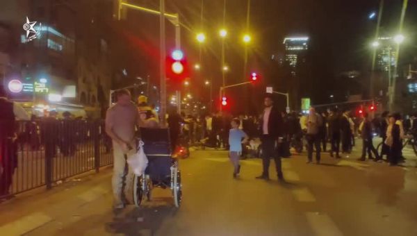 "נאצים, נוח'בות": הפלג הירושלמי מפגין בבני ברק; חשוד נעצר