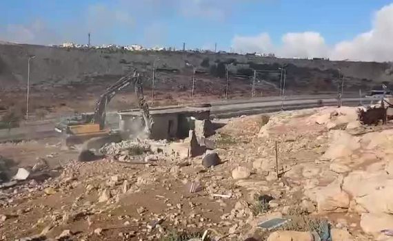 בעקבות לחץ כבד: הרס מבנים פלסטיניים סמוך ליישוב אדם