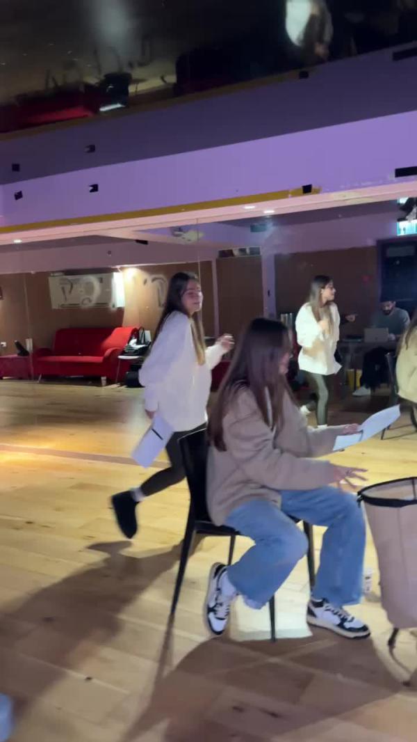 צפו: אנה זק ונועה קירל בהכנות אחרונות לקראת הפסטיגל