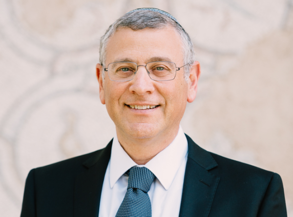 הרב בני לאו מזהיר: "הגענו לקו פרשת המים"