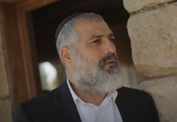 צבי יחזקאלי בטוח: "כל הלכלוך מתחיל לצוף"