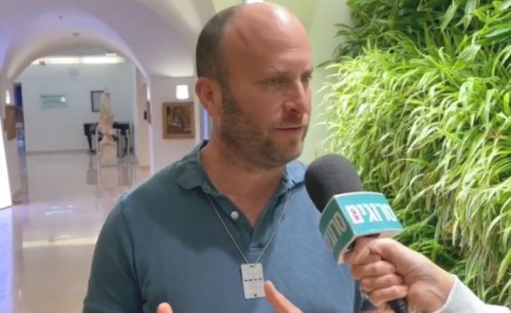 צפו: קרויזר בתגובה ראשונה על הדחתו ממילואים