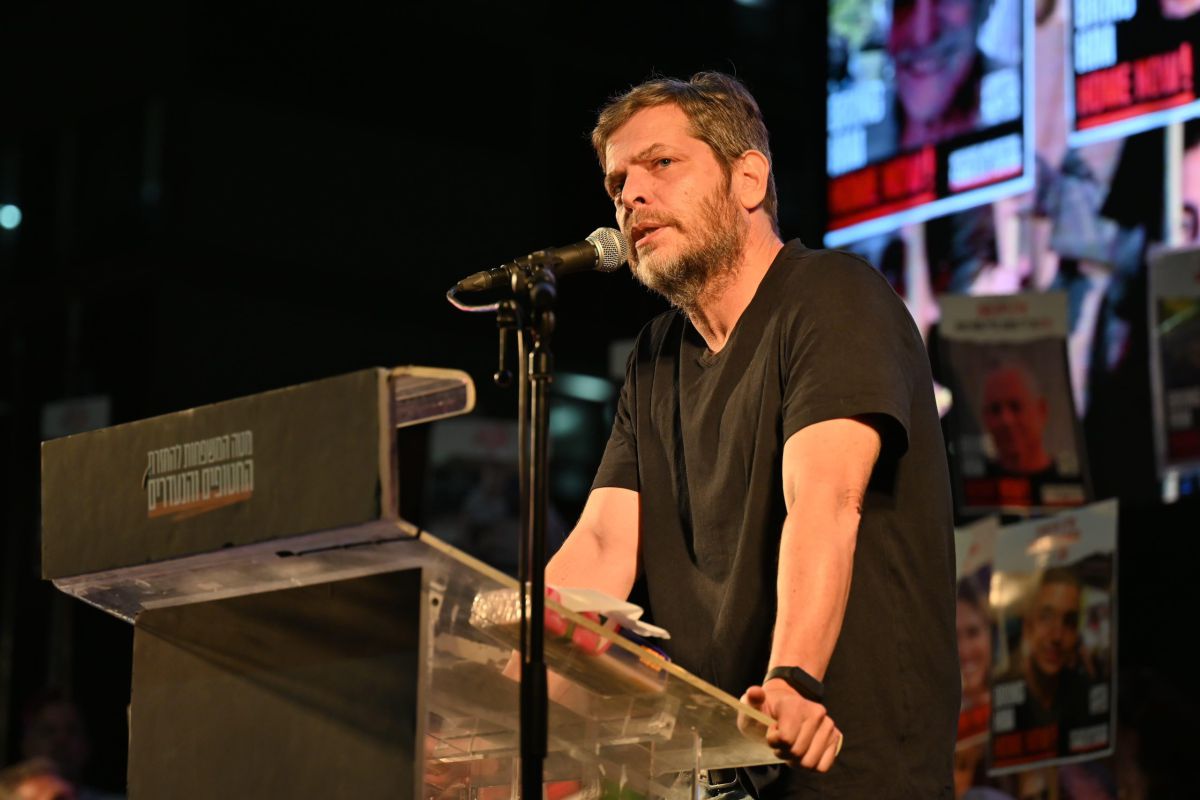 שי גולדן תוקף: אז עכשיו גם היא כבר לא ימנית?