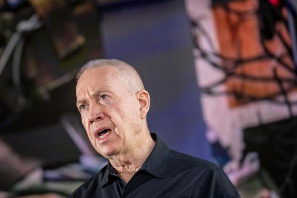 גלנט בעת קבלת הפרס מזהיר: "יש לנו חלון הזדמנויות צר"