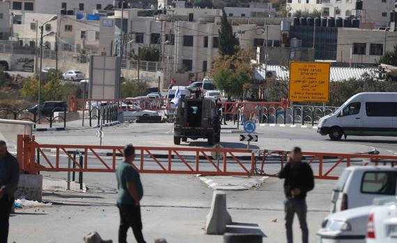 לאחר תקופה ארוכה: האנרכיסטים חזרו לחברון ותקפו אישה ללא סיבה