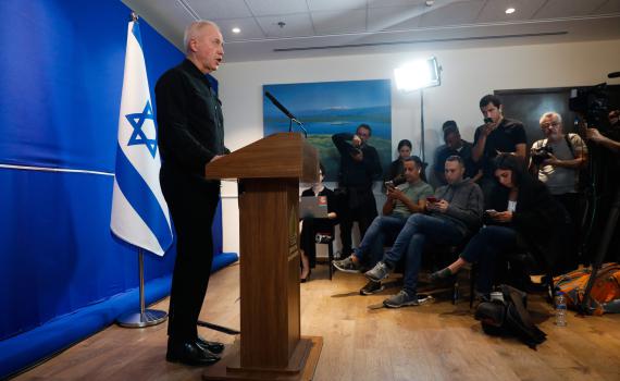 גלנט בהצהרה ראשונה: "לא אתן יד לפגיעה בצה"ל"