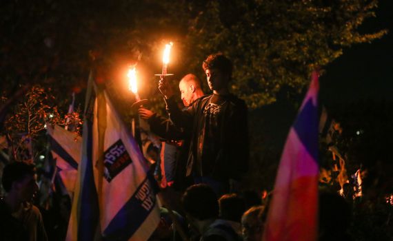 עו"ד של היורים לבית רה"מ: "זו עלילת דם, הזיקוק היה תקול"