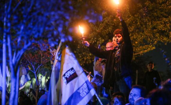 כתב אישום יוגש נגד 4 החשודים בירי פצצות התאורה לבית רה"מ