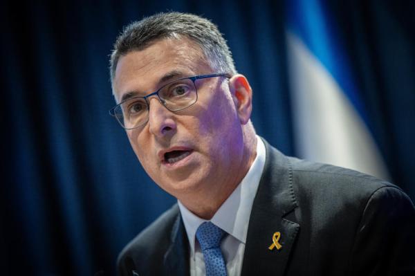 מפסיק לאיים: גדעון סער תובע את ברק סרי