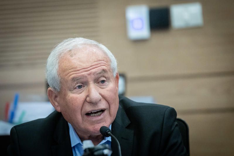 השר דיכטר מגיב לשמועות: "הזוי ומנותק"