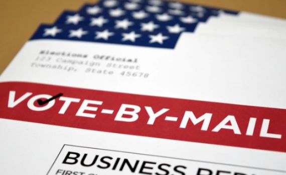 ארה"ב: עובדת דואר זרקה הצבעות לרפובליקנים ופוטרה