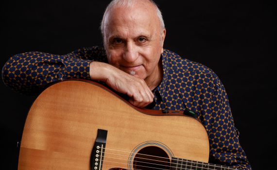 אחרי הפסקה ארוכה: אגדת המוזיקה מיקי גבריאלוב באלבום חדש