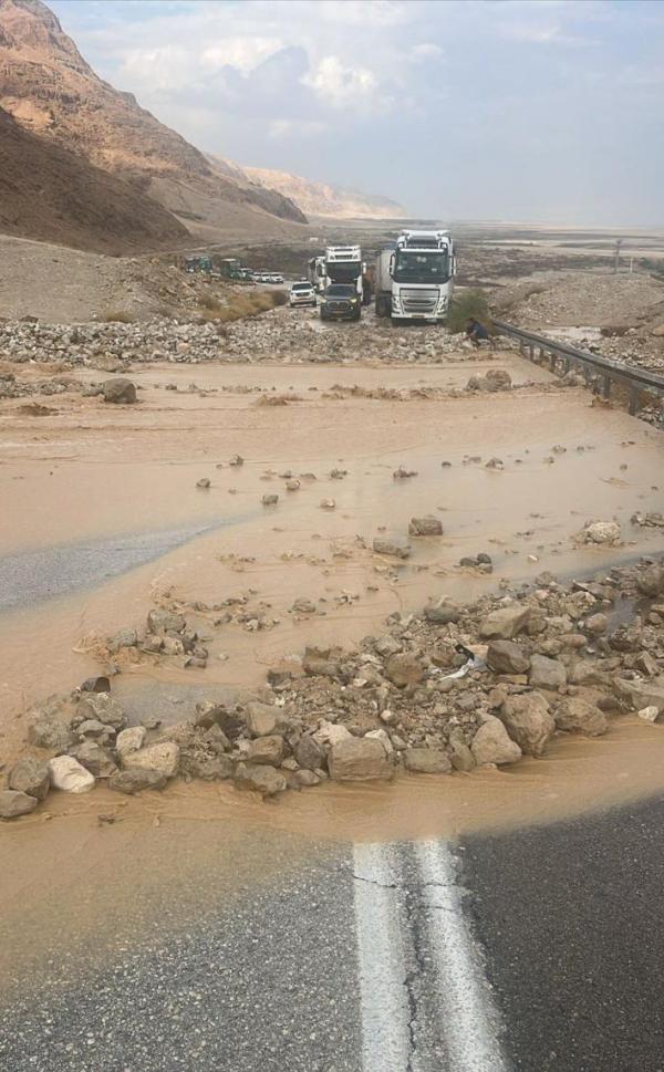 כביש 90 באיזור ים המלח נחסם לתנועה