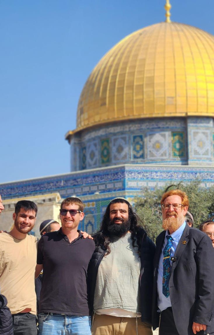 עשור לניסיון ההתנקשות: יהודה גליק חגג בהר הבית