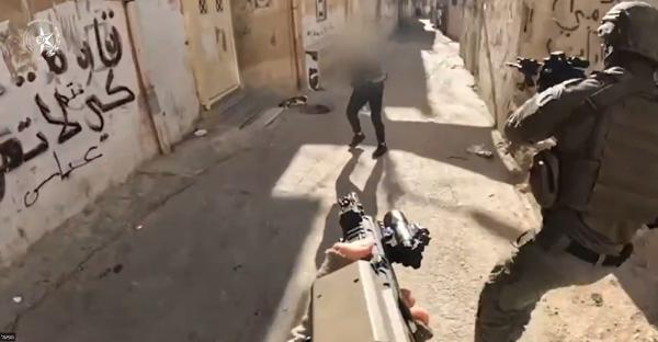 תיעוד דרמטי מתוך הסמטאות: כך עצר כוח מג"ב מבוקש סמוך לרמאללה