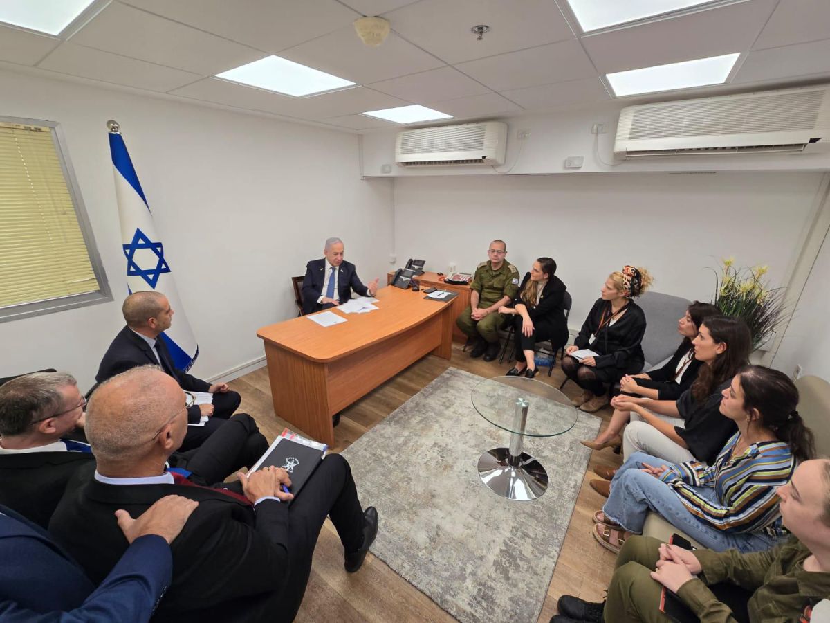 גיוס חרדים? אאוט: נתניהו מעדיף לפזר הטבות לנשות המילואים