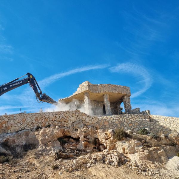 במבצע נרחב: בגוש עציון נהרסו מבנים פלסטיניים בלתי חוקיים