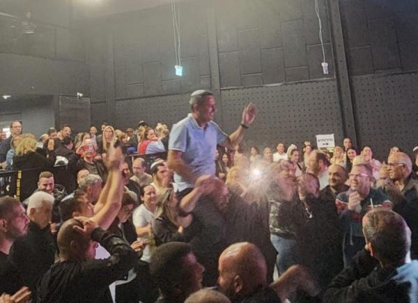 היסטוריה בשדרות: אלון דוידי נבחר בפעם השלישית לראשות העיר