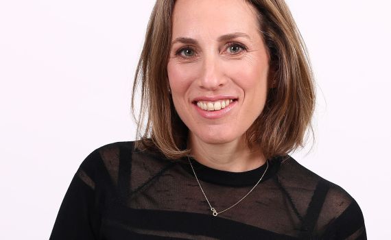 אמו של ענר שפירא מונתה לסמנכ"לית משרד המורשת