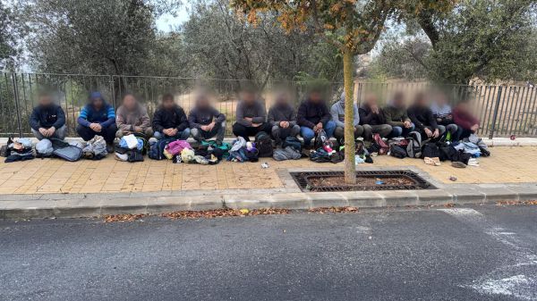 אירוע חריג: לוחמי מג"ב עצרו 20 שב"חים בדרך לירושלים