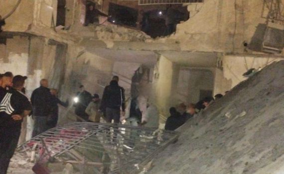 אש בין חברים: חיזבאללה פגע בבית פלסטיני, 15 נפצעו