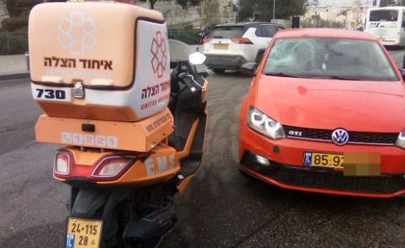 הולך רגל נפגע מרכב בירושלים: מצבו קשה