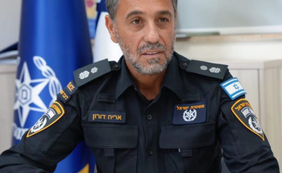 דובר המשטרה בתביעת ענק נגד כתב חדשות 12