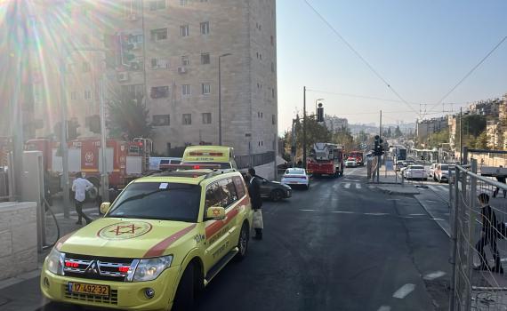 שריפה פרצה בדירה בירושלים, אישה בת 70 במצב קשה