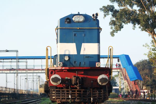 .הציונות הדתית מובילה בנשיאה בנטל או קטר ללא רכבת?