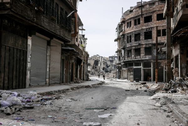 דיווחים בסוריה: 140 הרוגים במתקפת הפתע של המורדים