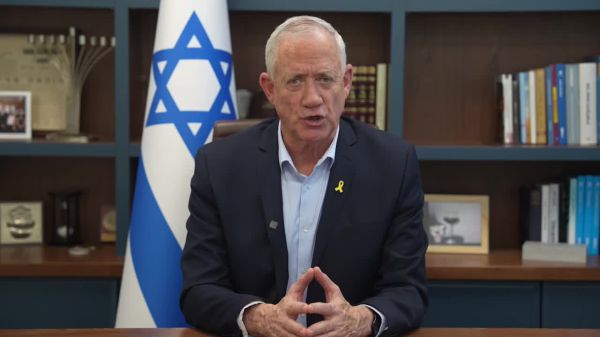 גנץ על חוק הגיוס: "זה ישראבלוף, ניסו למכור לנו את זה בממשלה"