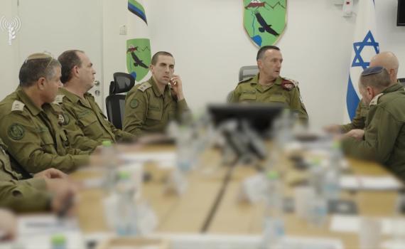 בצה"ל לא מתערבים בנעשה בסוריה, אך נערכים למערכה מול המורדים