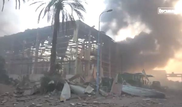 צפו: אש ועשן בתחנת הכוח המופצצת בחודידה