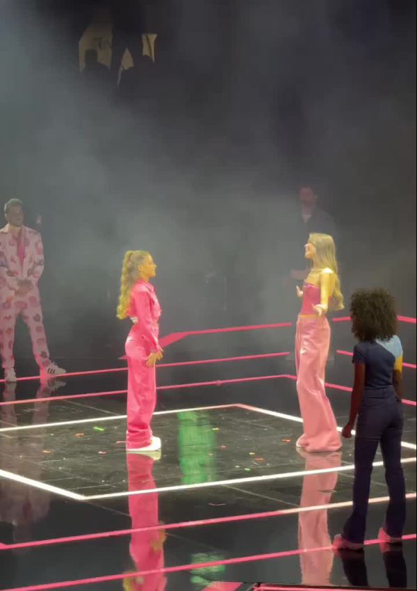 אחרי השנה הקשה: שיר הסיום המיתולוגי חזר לבמת הפסטיגל | צפו