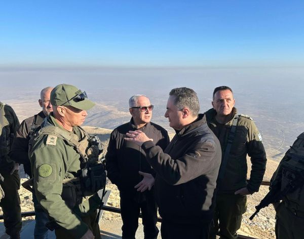 במקום דיון בבית המשפט: נתניהו קיים הערכת מצב בחרמון