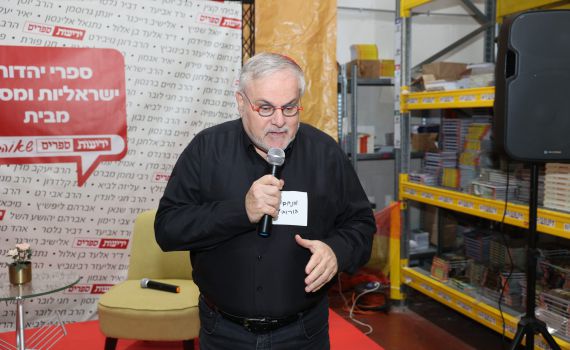 למרות הכל: מנחם הורביץ הגיע למפגש השנתי של עיתונאי המגזר