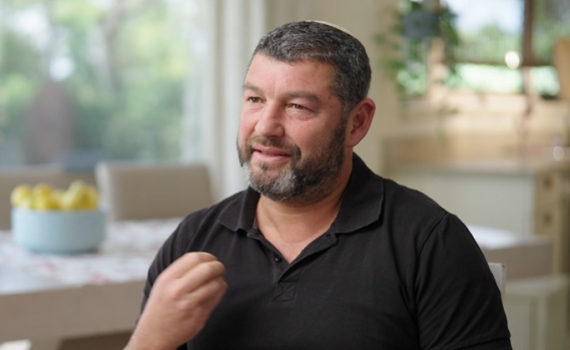 סקר פנימי: כמה מנדטים שווה עופר וינטר