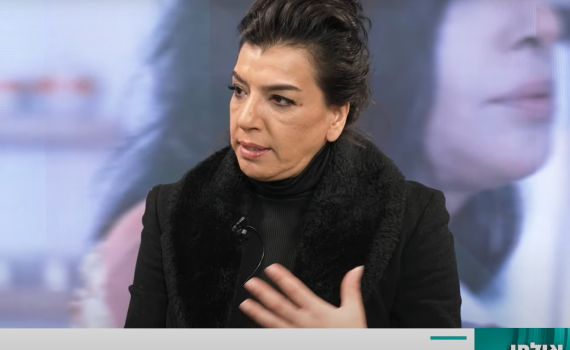 "עשה לי כיף לראות תפילה בתל אביב, ופתאום מהומת אלוהים"