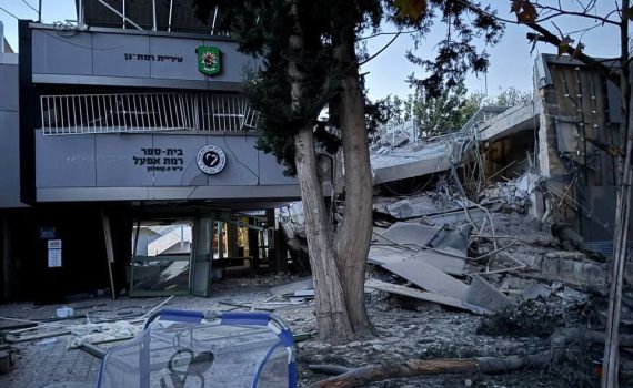 בעקבות יירוט הטיל מתימן: מיירט פגע בבית ספר ברמת גן