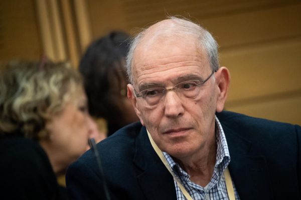 פרקליט המדינה לשעבר: "קורא לסרבנות, לא להכנס לקוקפיט"