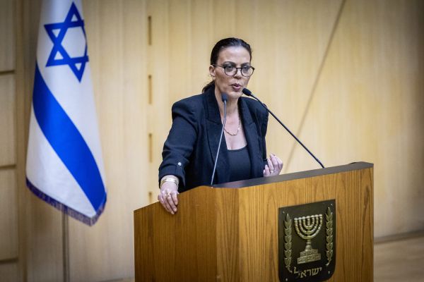גלית דיסטל: "ביהמ"ש הטיס את הקונספציה, הוא צריך לתת תשובות"