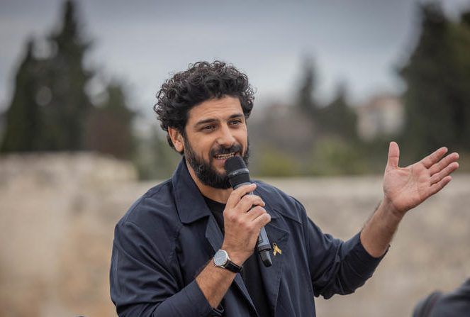 אביב אלוש בכנסת: "איך ילדינו לא מכירים את אברהם יצחק ויעקב"?